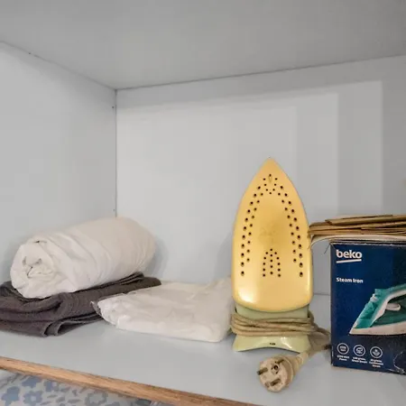 Ochota - Park, Bus&trains Nearby - By Rentujemy Daire