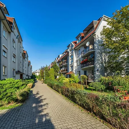 Ochota - Park, Bus&trains Nearby - By Rentujemy Appartement *